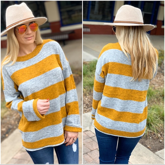 ✨LAST 1✨Mustard and gray striped sweater - Picture 2 of 4